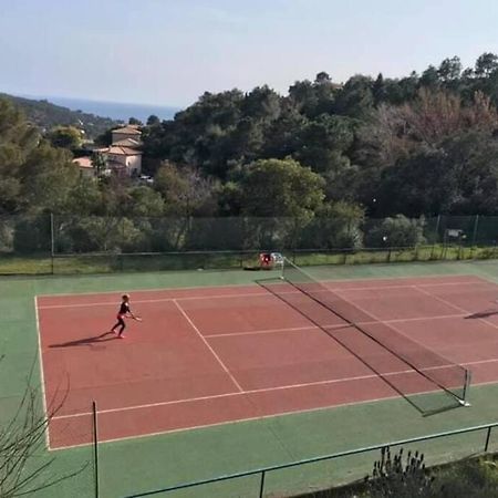 Les Issambres Superbe Studio Avec Terrasse Roquebrune-sur-Argens Eksteriør billede