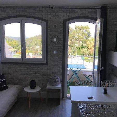 Les Issambres Superbe Studio Avec Terrasse Roquebrune-sur-Argens Eksteriør billede